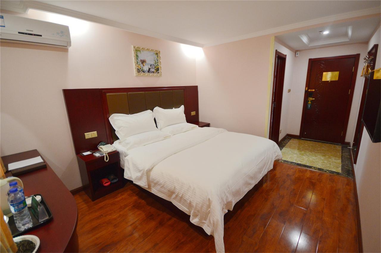 Greentree Inn Jiangsu Zhenjiang Dingmao Industrial Park Wode Square Express Hotel Exterior foto